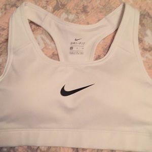 Womens Nike Victory Bra small